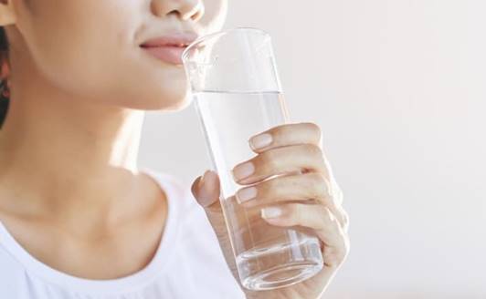 Cara Diet Sehat Mengkonsumsi Air Putih Sebelum Makan
