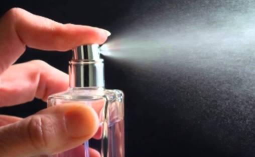 Tips Perawatan Cara Merawat Tubuh Wanita Yang Efektif Dan Efisien Menggunakan Parfum