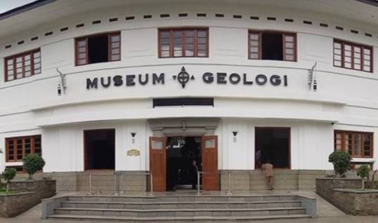 Wisata Bandung Paling Hits Museum Geologi Bandung