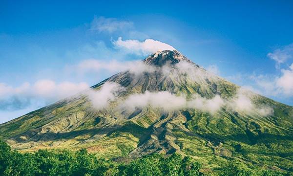 Tempat Wisata Di Bogor Gunung Salak