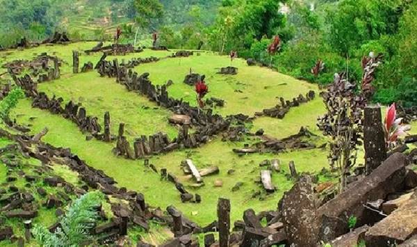 Tempat Wisata Di Cianjur Situs Megalitikum Gunung Padang