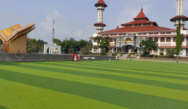 Tempat Wisata Di Cianjur Taman Alun-Alun Cianjur