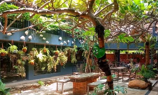 Tempat Wisata Di Depok Rumah Keramik F. Widayanto