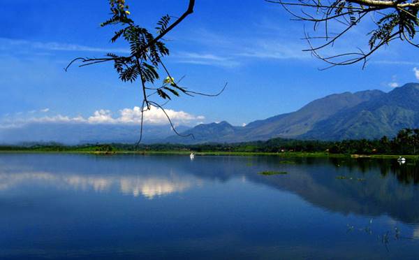 Tempat Wisata Di Garut Situ Bagendit