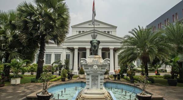 Tempat Wisata Di Jakarta Museum Nasional Indonesia