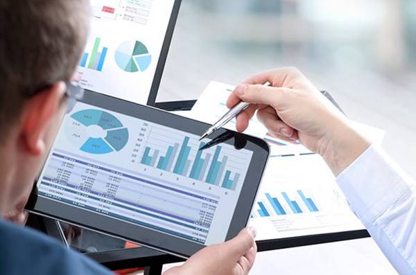 Apa Itu Financial Advisor