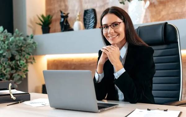 Apa Itu Legal Officer Definisi, Tugas, Tanggung Jawab, Skill, Dan Info Gaji