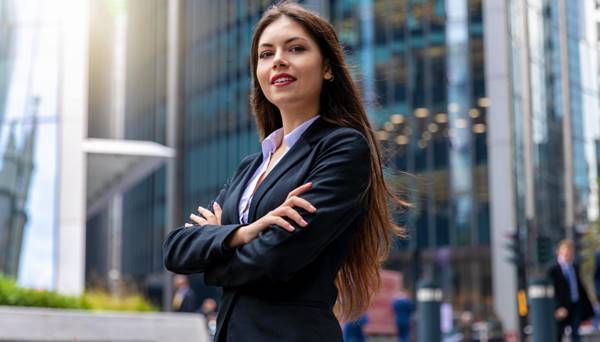 Apa Itu Sales Executive