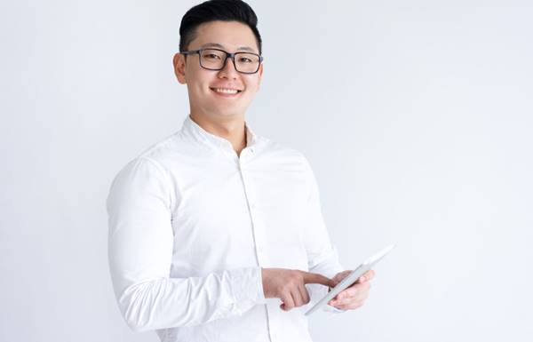 Apa Itu Sales Promotion Boy (SPB) Definisi, Tugas, Tanggung Jawab, Skill, Dan Info Gaji