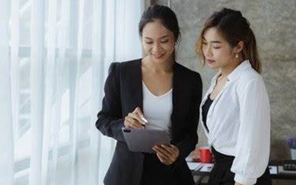 Apa Itu Sales Promotion Girl (SPG) Definisi, Tugas, Tanggung Jawab, Skill, Dan Info Gaji