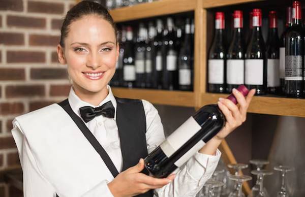 Apa Itu Sommelier Definisi, Tugas, Tanggung Jawab, Skill, Dan Info Gaji
