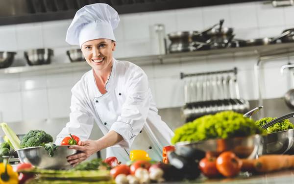 Peran Dan Pentingnya Cook Helper