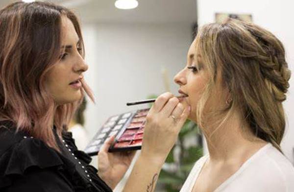 Tantangan Pekerjaan Menjadi Makeup Artist