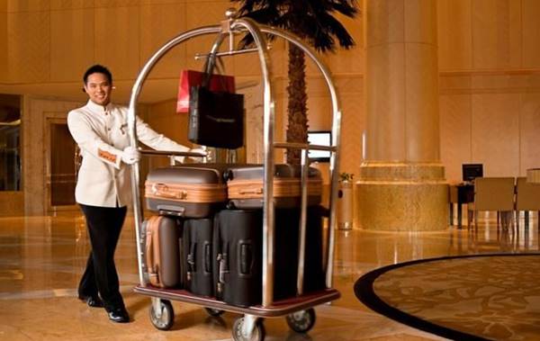 Tips Menjadi Bellboy Yang Profesional
