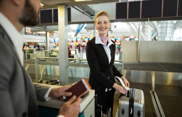 Tips Menjadi Staff Bandara Yang Profesional