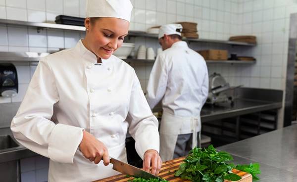 Tugas Dan Tanggung Jawab Cook Helper