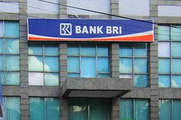 Produk Dan Layanan Perbankan PT Bank Rakyat Indonesia (Persero) Tbk