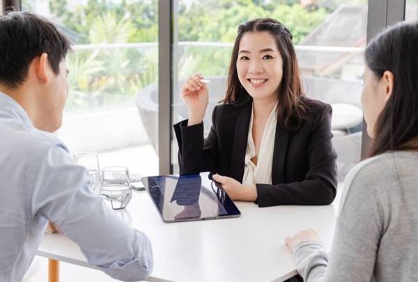 Tips Menjadi Sales Advisor Yang Profesional